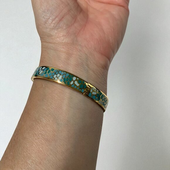 Victoria's Secret Hinged Gold Bangle With Green Botanical Design 2.5" Diameter - Picture 6 of 6